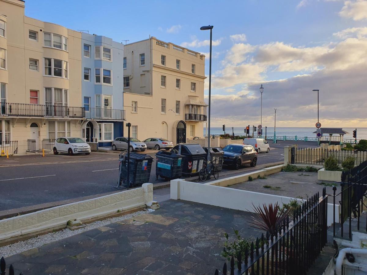 Amherst Brighton Екстериор снимка